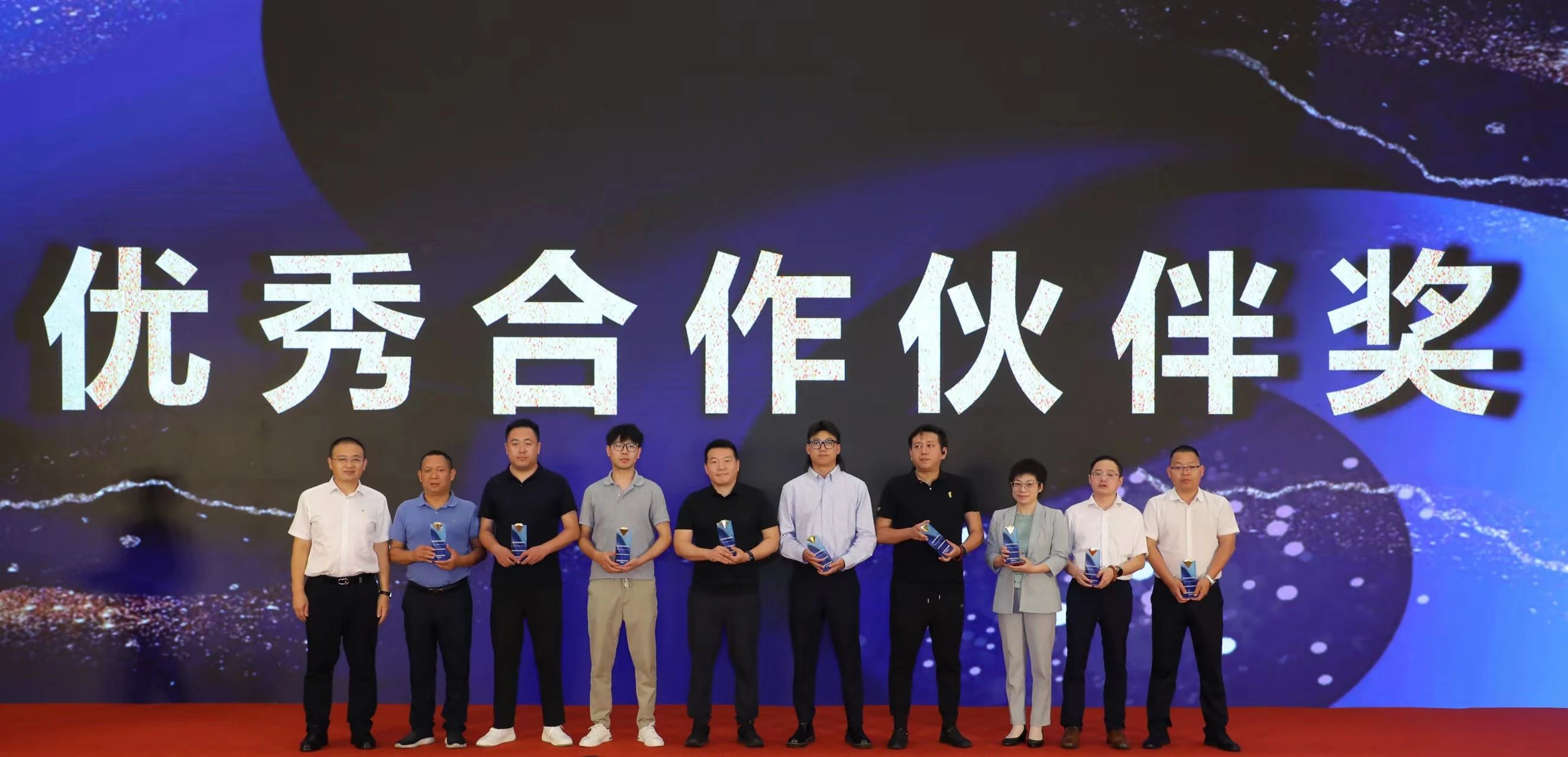 快讯 |365体育生物荣获国药器械优秀合作伙伴荣誉